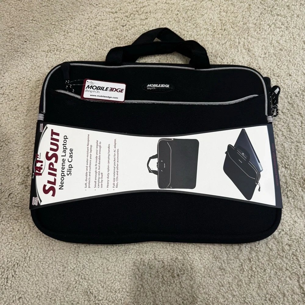 NWT Mobile Edge Black Neoprene Laptop Sleeve With Handles Fits 14.1